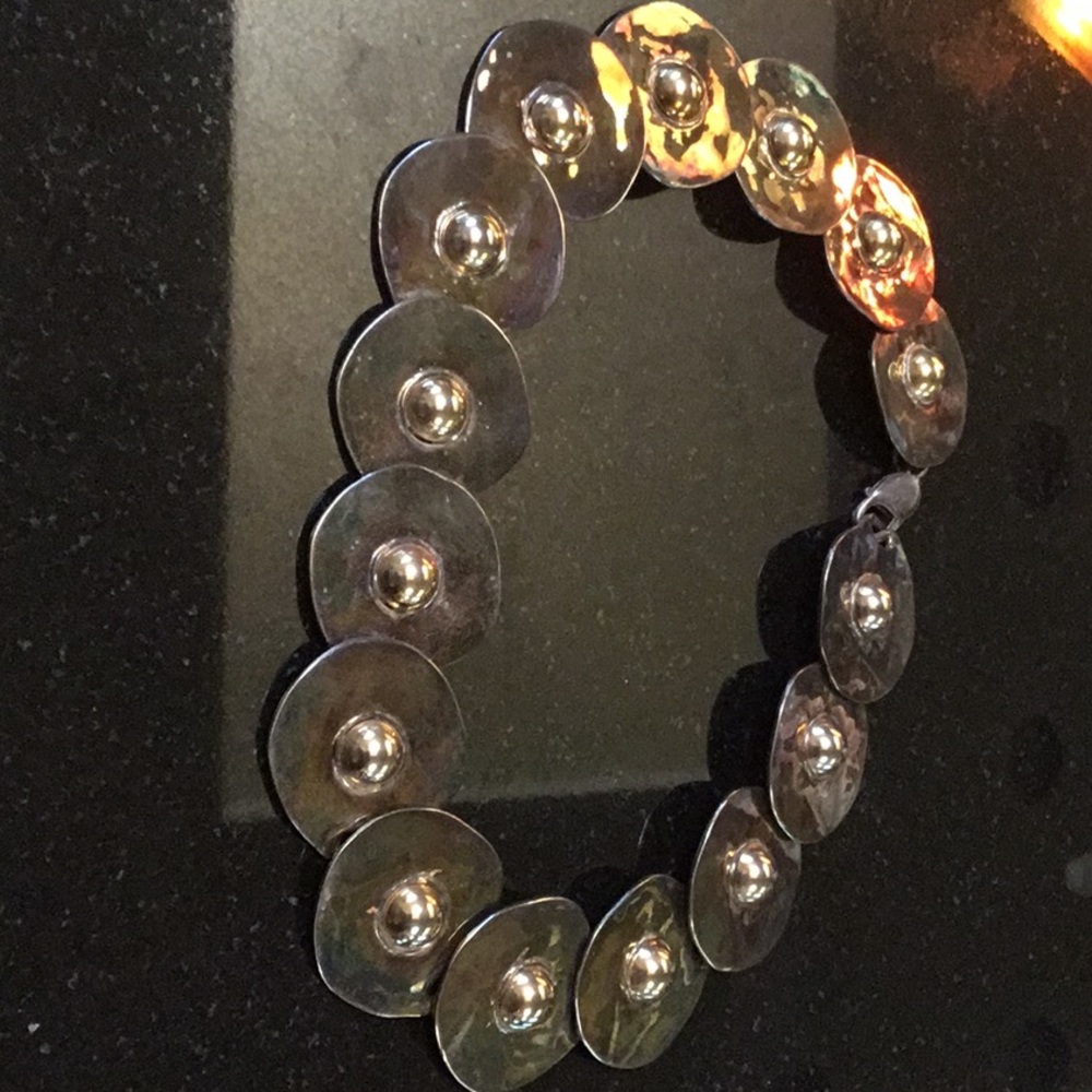 Hammered metal chocker silver medallions / with gold knobs.  STRIKING!!